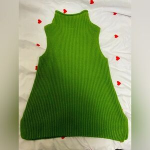 Ann Taylor green sleeveless woollen top